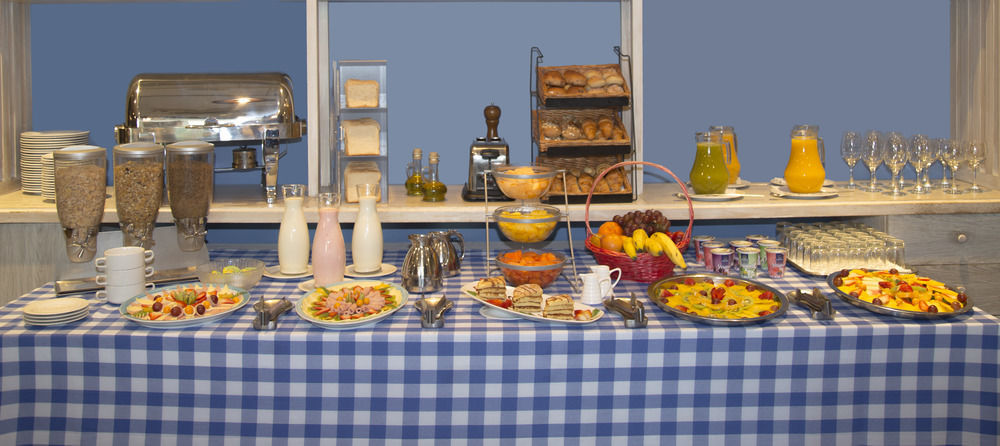 Hotel Morrison Usaquen Bogotá Zewnętrze zdjęcie A breakfast buffet